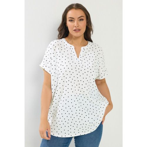 Top Texturé À Encolure Fendue Et Imprimé Pois Blanc Size 54-56 - Yours - Modalova