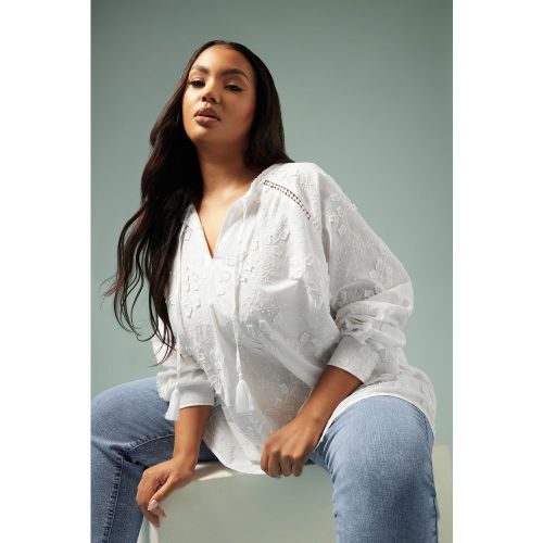 Blouse Blanche Brodée Manches En Ballons Size 66-68 - Yours - Modalova