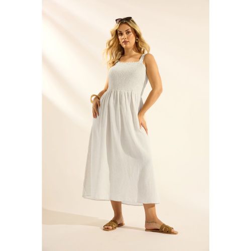 Robe Longue Smockée Marron Naturel En Lin Size 54-56 - Yours - Modalova