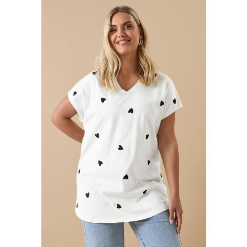 Tshirt Blanc En Jersey Coeurs Brodés Size 48 - Yours - Modalova