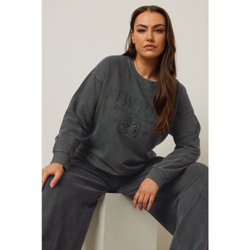 Sweatshirt Gris Charbonneux Brodé 'New York' Size 48 - Yours - Modalova