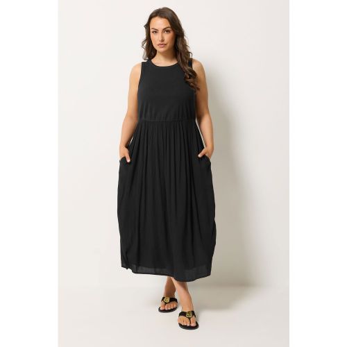 Robe Longue Noire Texturée Size 54-56 - Yours - Modalova
