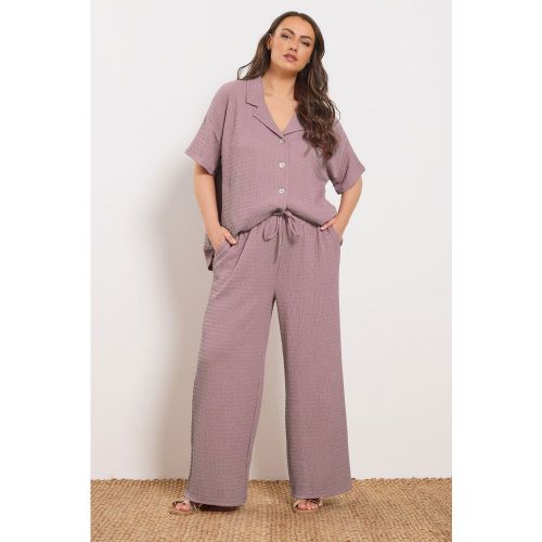 Pantalon Large Rose Texturé Size 48 - Yours - Modalova
