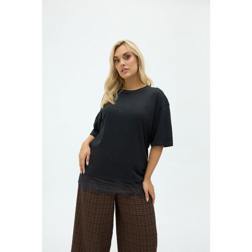 Tshirt Noir En Dentelle Size 48 - Yours - Modalova