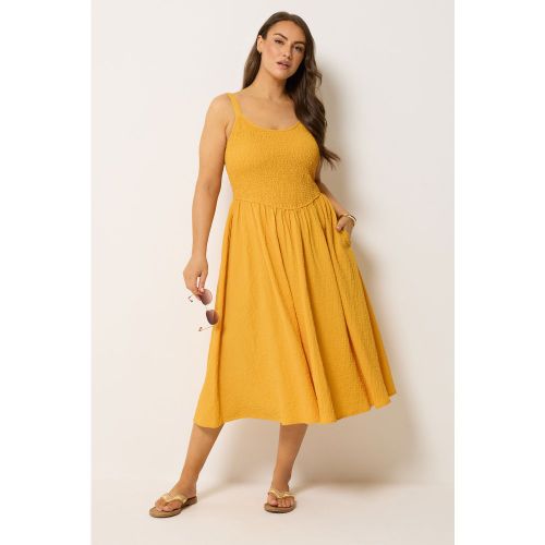 Robe D'été Smockée Jaune Doré Size 48 - Yours - Modalova