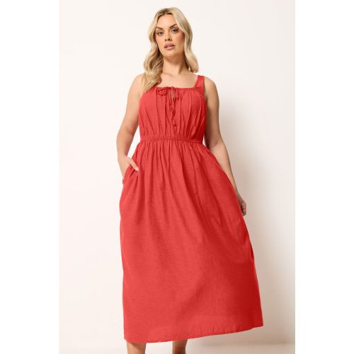 Robe Style Folk En Lin Rouge Size 62-64 - Yours - Modalova