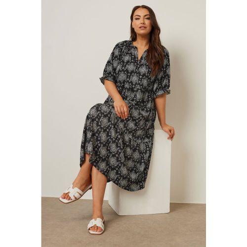 Robe Noire Midi Smocké Manches Courtes Size 46 - Yours - Modalova