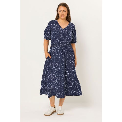 Robe Smockée Bleu Marine À Petites Fleurs Size 42 - Yours - Modalova