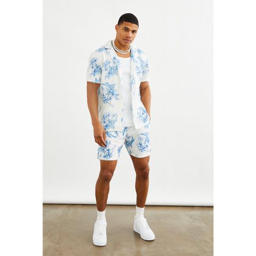 Ensemble en tissu éponge avec chemise à manches courtes et short - L - Boohooman - Modalova