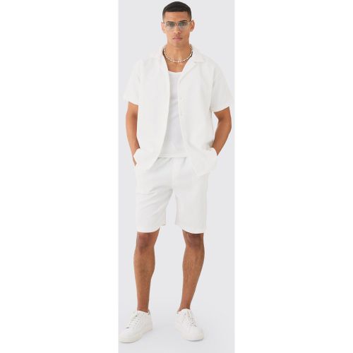 Ensemble oversize plissé avec chemise à manches courtes et short - S - Boohooman - Modalova