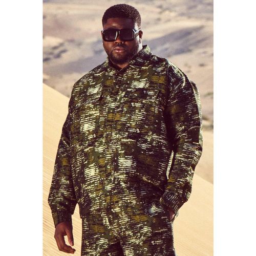 Grande taille - Surchemise texturée à imprimé camouflage homme - XXXXL - Boohooman - Modalova