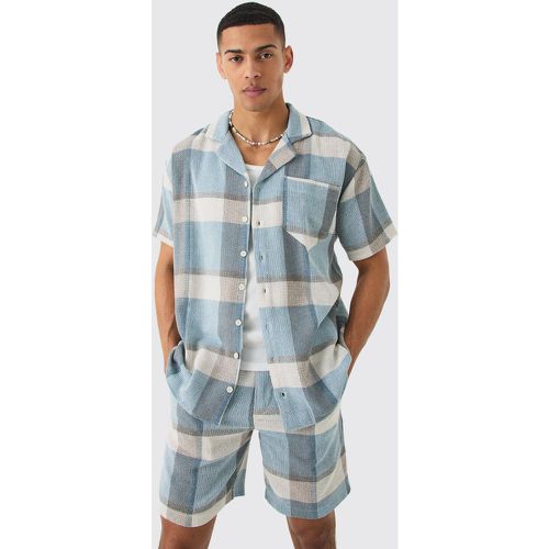 Ensemble oversize texturé avec chemise et short - L - Boohooman - Modalova