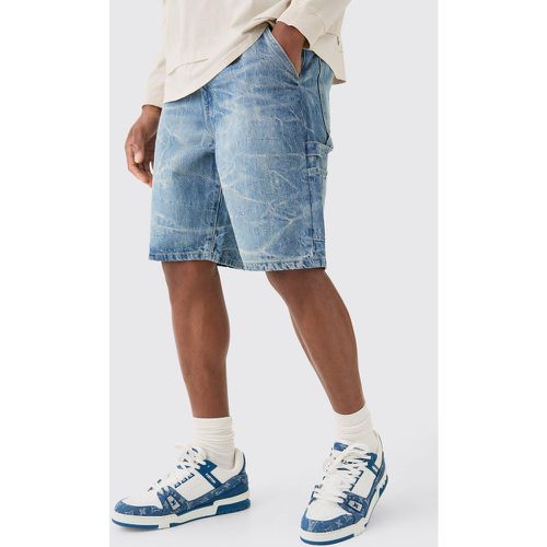 Short en jean charpentier plissé - 30 - Boohooman - Modalova