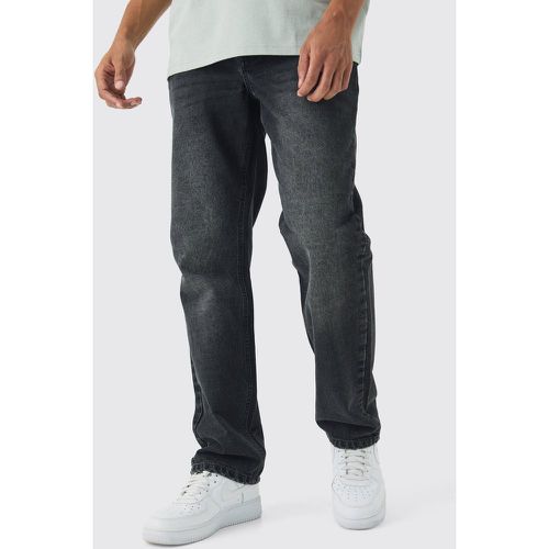 Jean large délavé en noir délavé - 30R - Boohooman - Modalova