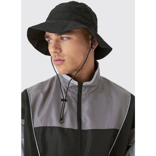 Chapeau de sport pliable en - ONE SIZE - Boohooman - Modalova