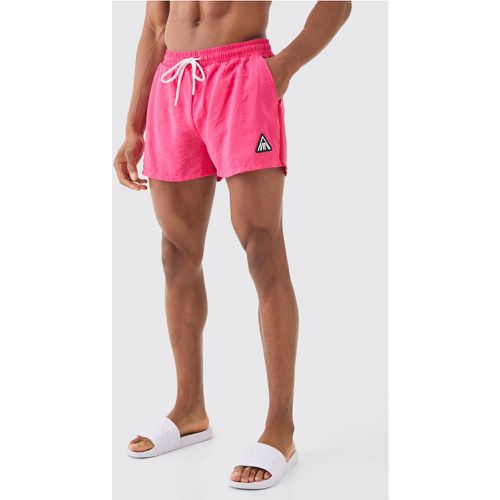 Short de bain plissé à logo triangle - MAN - M - Boohooman - Modalova