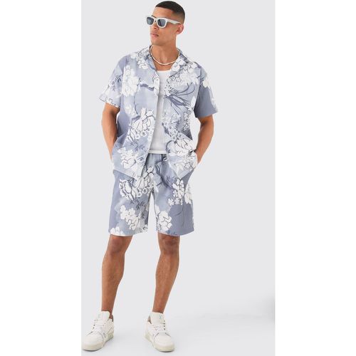 Ensemble oversize plissé fleuri avec chemise et short - XS - Boohooman - Modalova