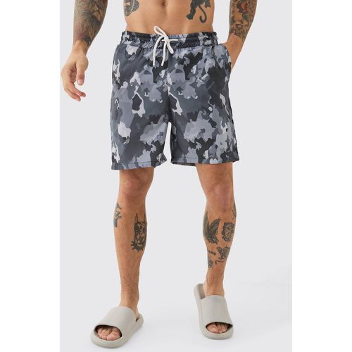 Short de bain mi-long à imprimé camouflage - S - Boohooman - Modalova