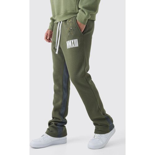 Jogging flare slim à taches de peinture - MAN - S - Boohooman - Modalova