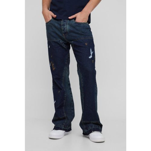 Jean flare charpentier large à taches de peinture - 28R - Boohooman - Modalova