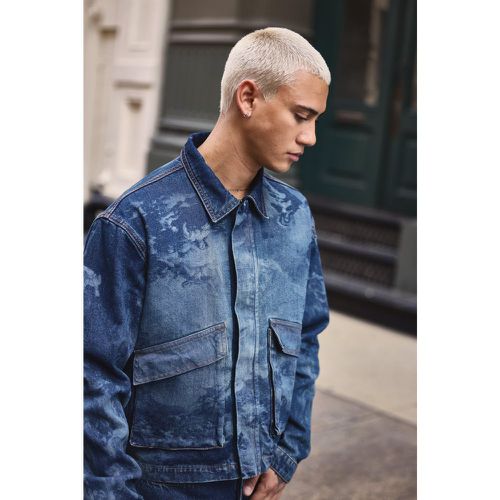 Veste oversize courte en jean imprimé Renaissance - S - Boohooman - Modalova