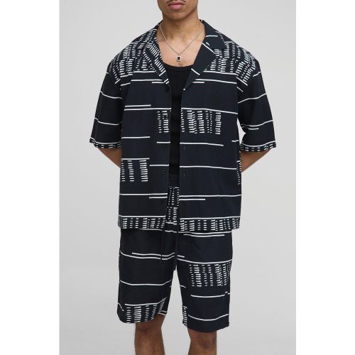 Ensemble oversize avec chemise et short - S - Boohooman - Modalova