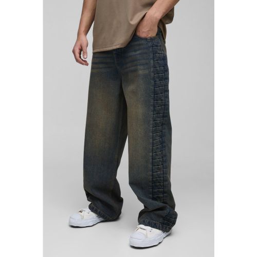 Jean large en denim plissé - 28R - Boohooman - Modalova