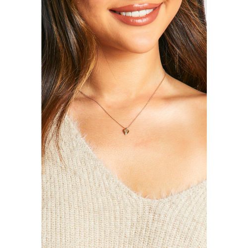 Collier Doré À Pendentif Cœur - One Size - boohoo - Modalova