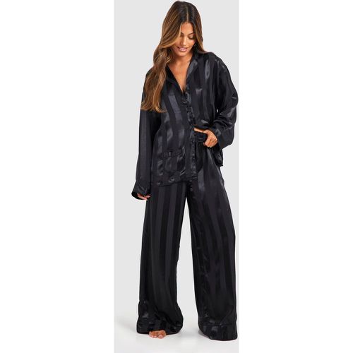 Pyjama Premium À Rayures Avec Chemise Et Pantalon - boohoo - Modalova