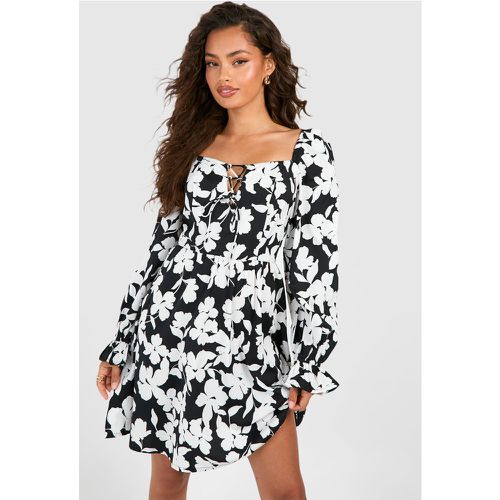 Robe Babydoll Nouée À Imprimé Fleuri - 44 - boohoo - Modalova