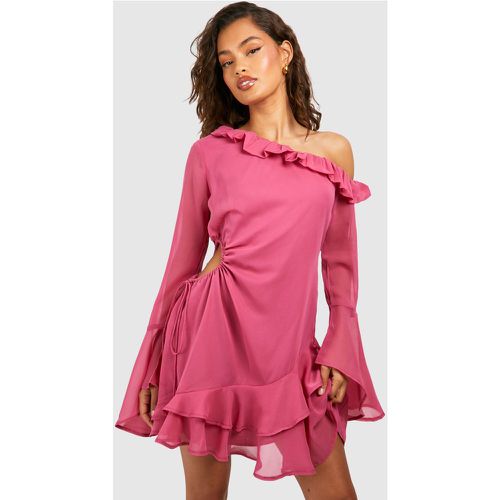 Robe Asymétrique Courte En Mousseline De Soie À Volants - 36 - boohoo - Modalova