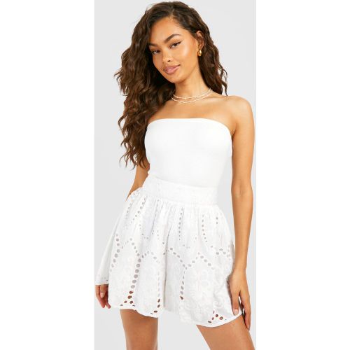 Short Brodé - Blanc - 34, Blanc - boohoo - Modalova