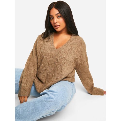 Grande Taille - Pull En Maille Douce À Col V - 52 - boohoo - Modalova