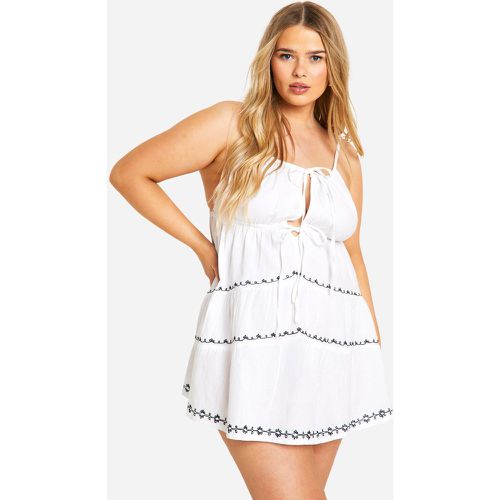 Grande Taille - Robe Courte En Lin À Broderie - 46 - boohoo - Modalova