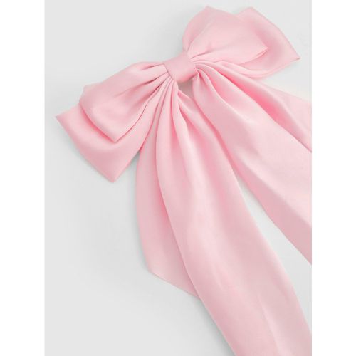 Oversized Baby Pink Satin Bow Hair Clip - boohoo - Modalova
