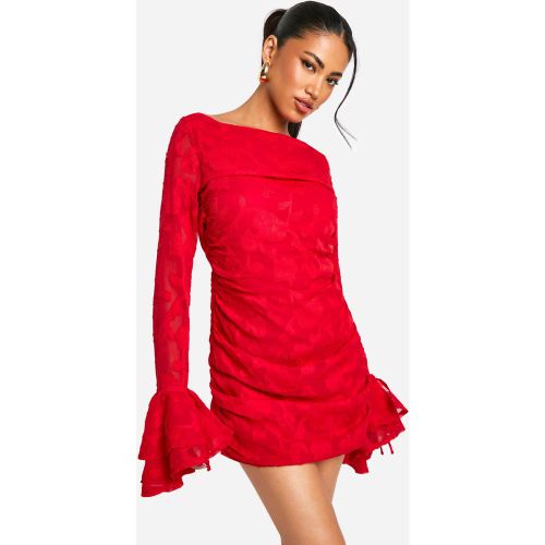 Robe Courte Fleurie À Volants - 36 - boohoo - Modalova