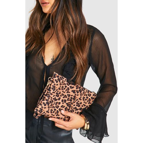 Pochette Zippée À Imprimé Léopard - One Size - boohoo - Modalova