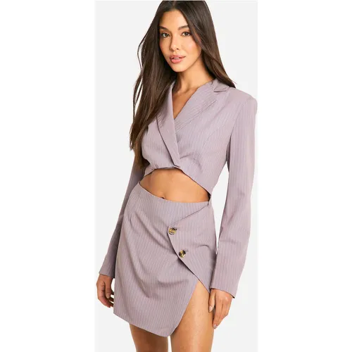 Robe Blazer À Rayures Fines Et Découpes - 38 - boohoo - Modalova