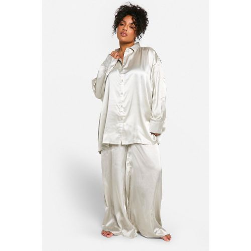 Grande Taille - Ensemble De Pyjama Oversize Satiné - 44 - boohoo - Modalova