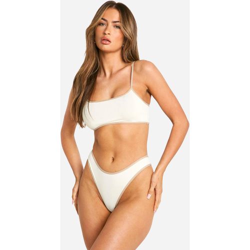 Ensemble À Bordures Contrastantes Avec Bralette Et String - L - boohoo - Modalova