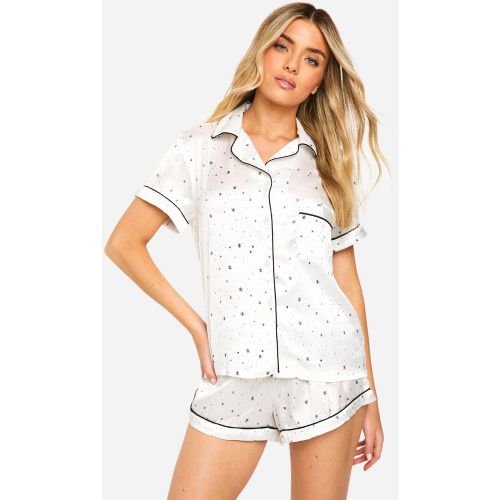 Ensemble De Pyjama Satiné À Imprimé Étoiles Avec Chemise À Manches Courtes Et Short - 34 - boohoo - Modalova