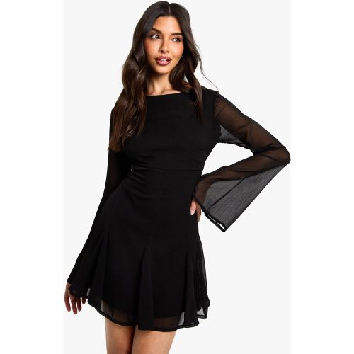 Robe Courte En Mousseline De Soie À Col Ouvert Et Manches Longues - 38 - boohoo - Modalova