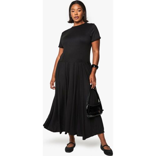 Grande Taille - Robe T-Shirt Mi-Longue À Volants - 44 - boohoo - Modalova