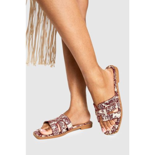 Sandales Plates À Découpe Et Brides Cloutées - 38 - boohoo - Modalova