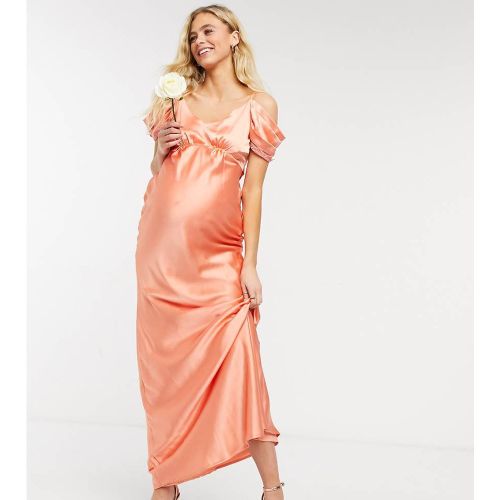 Demoiselle d'honneur - Robe nuisette longueur mollet à épaules dénudées en satin - Pêche - Hope & Ivy Maternity - Modalova