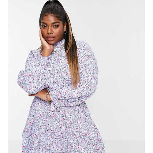 I Saw It First Plus - Robe patineuse courte à manches longues et taille froncée - Bleu Fleuri - I Saw It First Curve - Modalova