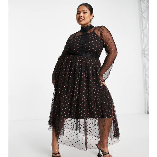 Robe mi-longue à manches longues et pois avec empiècements en dentelle - à cœurs - Lace & Beads Plus - Modalova