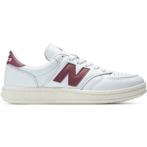 Commandez maintenant New Balance T500 - Chaussures - 40.5 - Blanc - Cuir. Soyez les premiers à mettre la main sur les baskets, les survêtements, les - 314312541304075 - Modalova