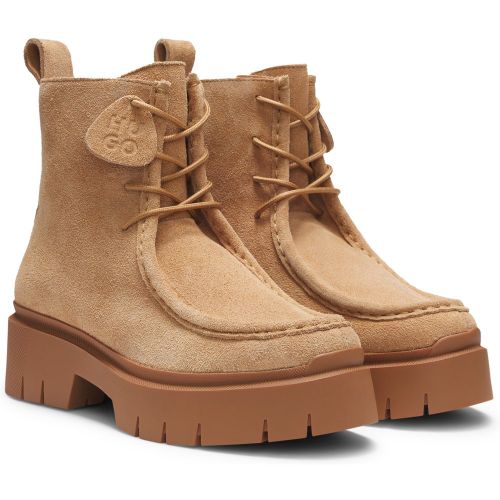 Bottines à lacets en cuir suédé avec étiquette logotée amovible - HUGO - Modalova