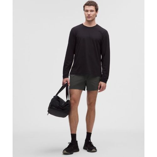 “ Short Zeroed In sans doublures â€“ 13 cm â€“ Gris â€“ Taille M - lululemon - Modalova